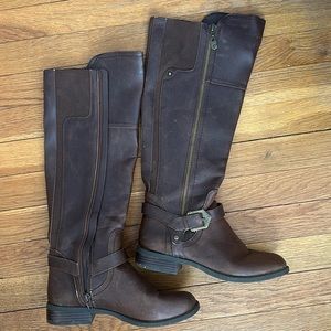 Women’s Guess leather boots